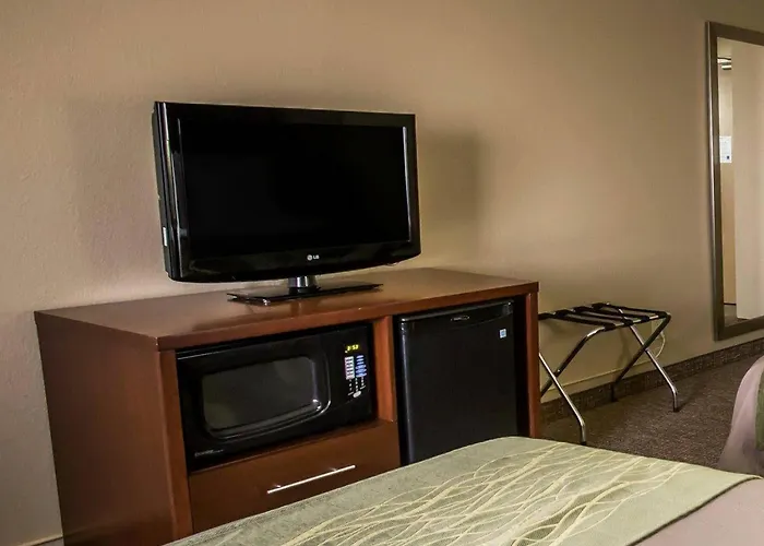 Comfort I-80 Inn
